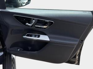 Mercedes-Benz GLC GLC300d 4Matic Avantgarde - Image 20