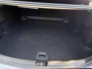 Mercedes-Benz C-Class C200 Avantgarde - Image 16