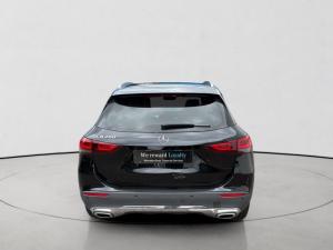 Mercedes-Benz GLA GLA200 Progressive - Image 4