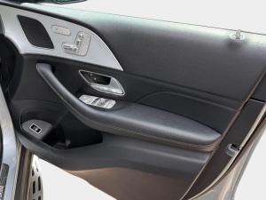 Mercedes-Benz GLE GLE300d 4Matic - Image 13