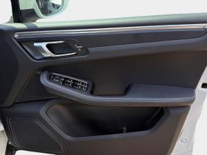 Porsche Macan Macan - Image 23