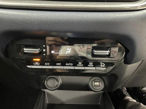 Image Suzuki Baleno 1.5 GL Limited Edition