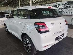 Suzuki Swift 1.2 GLX auto - Image 5