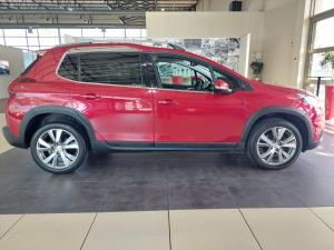 Peugeot 2008 1.2T Allure auto - Image 2