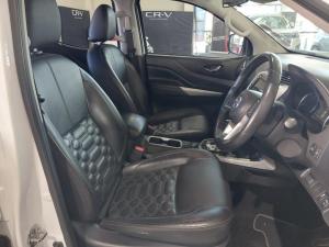 Nissan Navara 2.5DDTi double cab LE Plus - Image 16