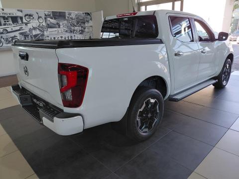 Image Nissan Navara 2.5DDTi double cab LE Plus