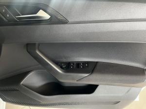 Volkswagen Polo hatch 1.0TSI Life auto - Image 7