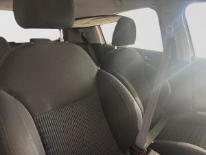 Peugeot 208 5-door 1.6 Allure - Image 15