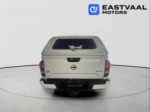 Nissan Navara 2.5DDTi double cab LE Plus 4x4 - Image 6