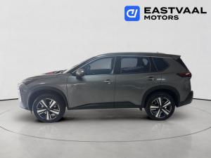 Nissan X-Trail 2.5 Acenta Plus 4WD - Image 4