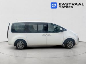 Hyundai Staria 2.2D Executive 9-seater - Image 5