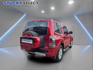 Mitsubishi Pajero 5-door 3.2DI-D GLS - Image 5