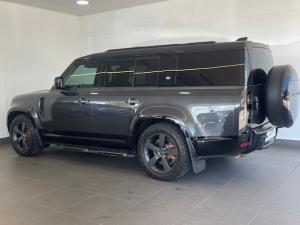 Land Rover Defender 130 D300 X - Image 14