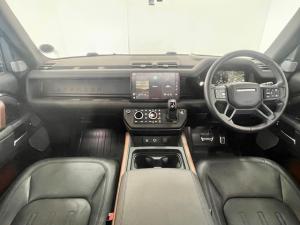 Land Rover Defender 130 D300 X - Image 15