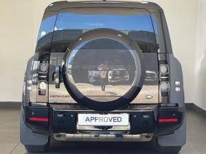Land Rover Defender 130 D300 X - Image 4