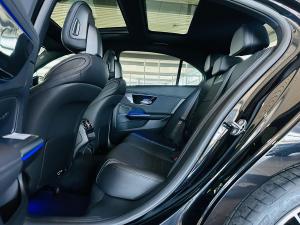 Mercedes-Benz C-Class C220d AMG Line - Image 6