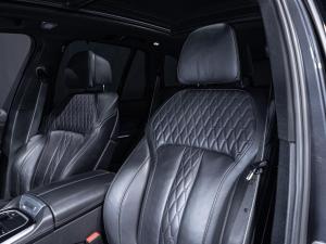 BMW X5 M50i - Image 11