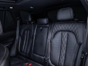 BMW X5 M50i - Image 16