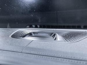 BMW X5 M50i - Image 21