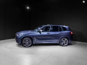 BMW X5 M50i - Image 5