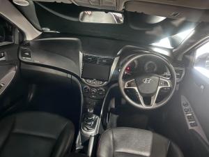 Hyundai Accent sedan 1.6 Fluid - Image 12