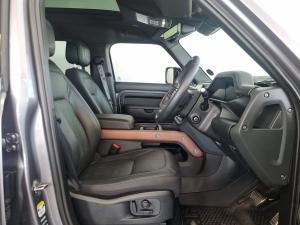 Land Rover Defender 110 D300 X - Image 12