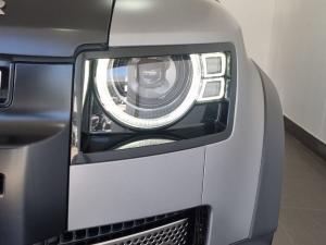 Land Rover Defender 110 D300 X - Image 15