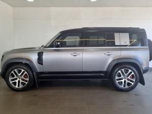 Land Rover Defender 110 D300 X - Image 17