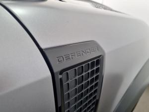 Land Rover Defender 110 D300 X - Image 19