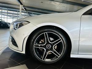 Mercedes-Benz CLA CLA200 Progressive - Image 13