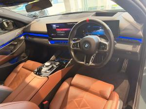 BMW i5 M60 xDrive - Image 14