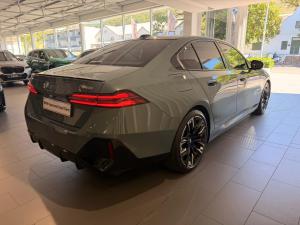 BMW i5 M60 xDrive - Image 7