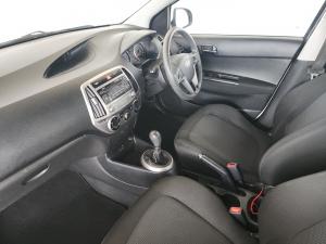 Hyundai i20 1.4 Fluid - Image 7