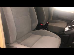 Toyota Land Cruiser 79 2.8GD-6 single cab auto - Image 11