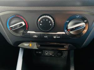 Hyundai i20 1.2 Motion - Image 10