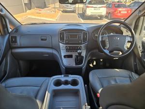 Hyundai H-1 2.4 bus GLS - Image 6