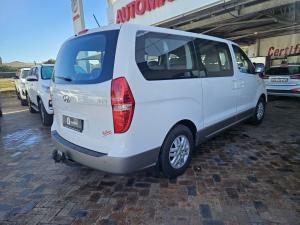 Hyundai H-1 2.4 bus GLS - Image 2