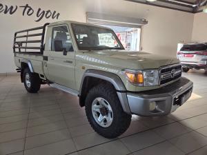 Toyota Land Cruiser 79 4.2D single cab - Image 1