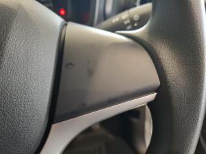 Toyota Vitz 1.0 - Image 10