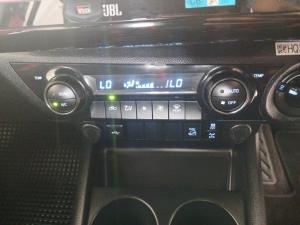 Toyota Hilux 2.8 GD-6 GR-S 4X4 automaticD/C - Image 15