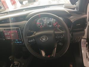 Toyota Hilux 2.8 GD-6 GR-S 4X4 automaticD/C - Image 8