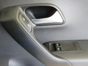Volkswagen Polo Vivo 1.6 Comfortline TIP - Image 18