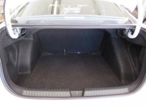 Volkswagen Polo 1.6 Life - Image 23