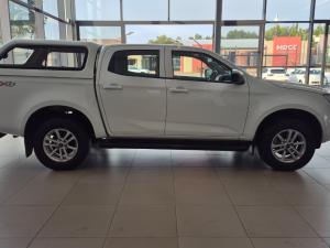 Isuzu D-MAX 1.9 Ddi LS 4X4 automatic D/C - Image 3
