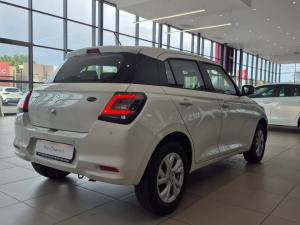 Suzuki Swift 1.2 GL+ CVT - Image 2