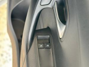Volkswagen Polo Vivo 1.6 Comfortline TIP - Image 10