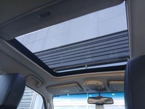 Mitsubishi Pajero 5-door 3.2DI-D GLS - Image 18