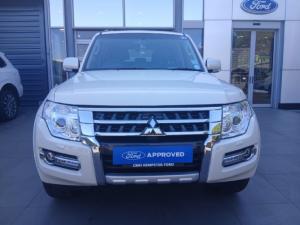 Mitsubishi Pajero 5-door 3.2DI-D GLS - Image 3