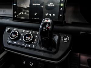Land Rover Defender 110 D300 X-Dynamic HSE - Image 17