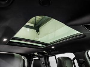 Land Rover Defender 110 D300 X-Dynamic HSE - Image 19